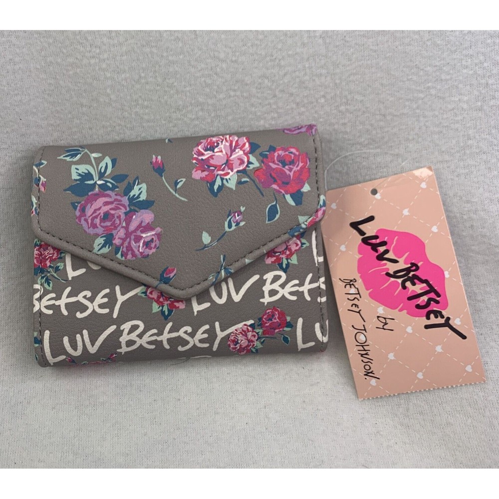 Betsey Johnson Short Tri-Fold Card Wallet Gray With White Graffiti Lettering NWT